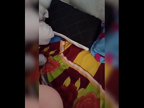 ❤️ Qofka ila degan guriga kaligiis ayuu iska joogaa sababtoo ah ninkeeda fasax buu aaday waxaan fursad u helay inaan ku waso oo dabada ka buuxiyo caano ❤ Porno Guri  ﹏